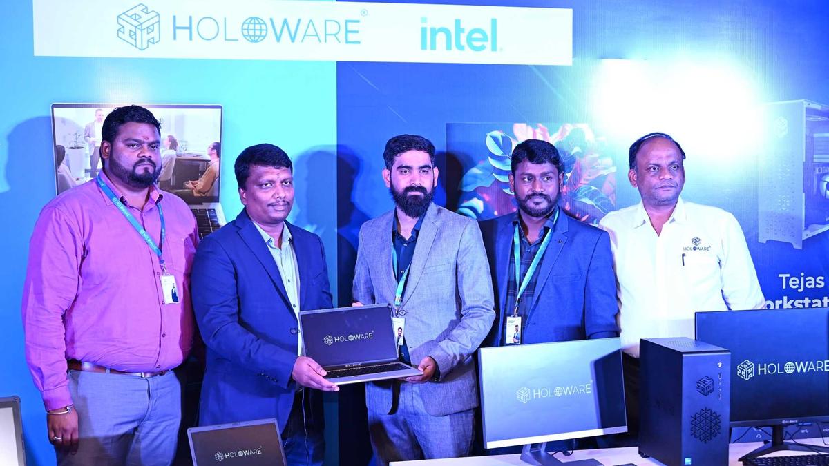 Holoware New Series of Laptops launched in Chennai img